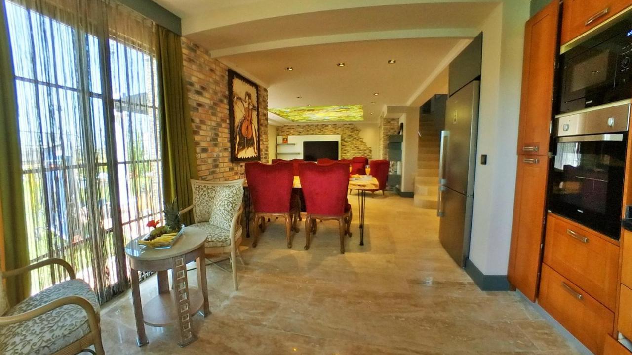 Fun&Sun Two Villas For Big Families Belek Buitenkant foto
